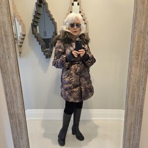 21.Plus Down coat Med